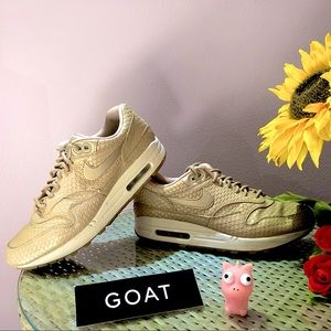 BLACK FRIDAY 35% SALE! Nike Air Max 1 Premium “ Gold Fish “ Size 9.5